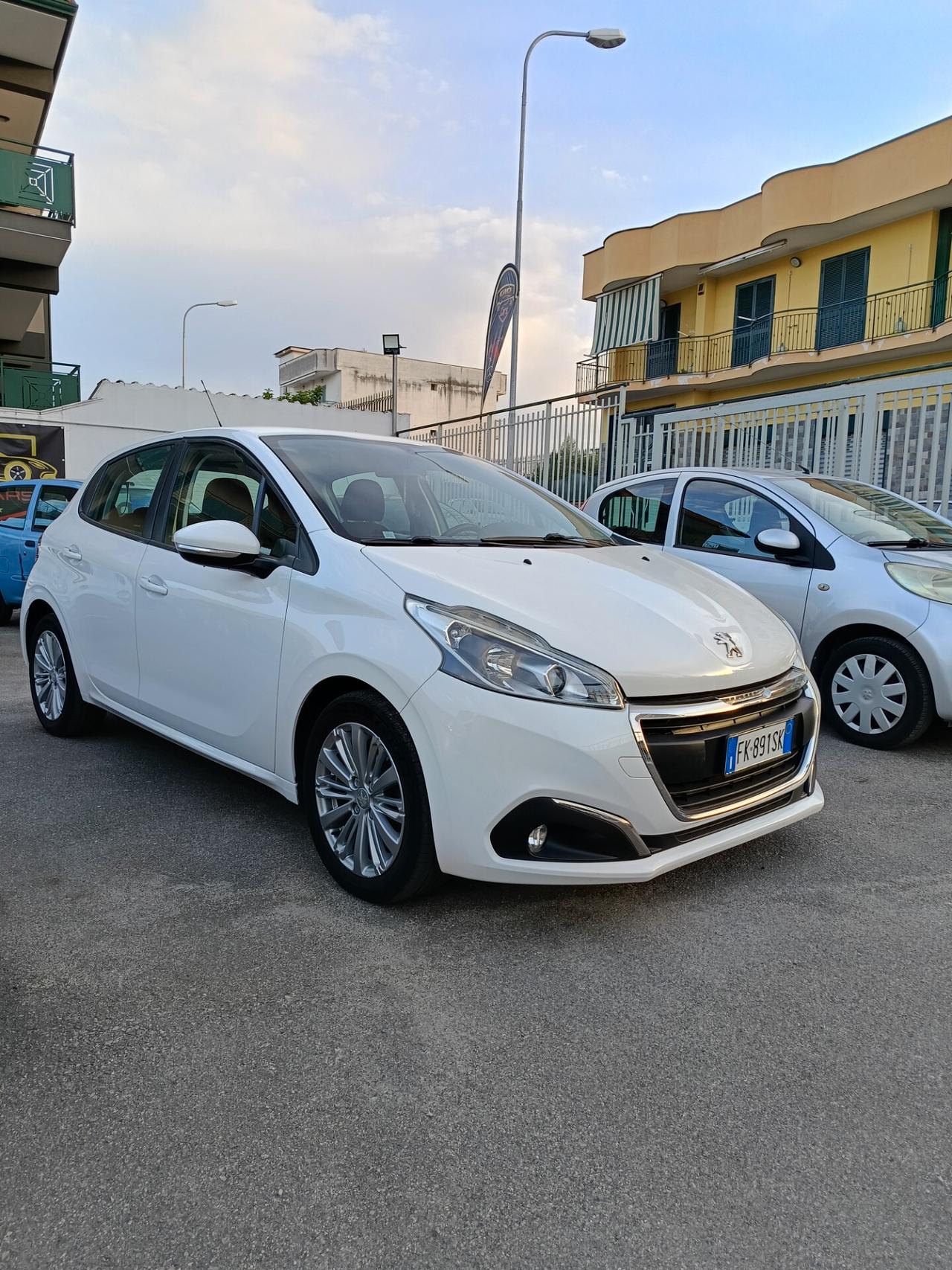 208 BlueHDi 75 5 porte Allure