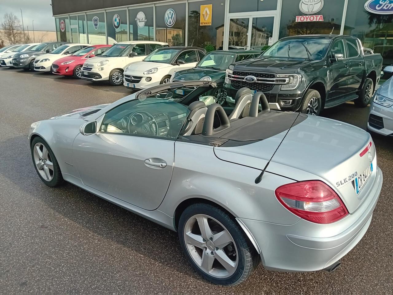 Mercedes-Benz SLK 200 Kompressor Roadster