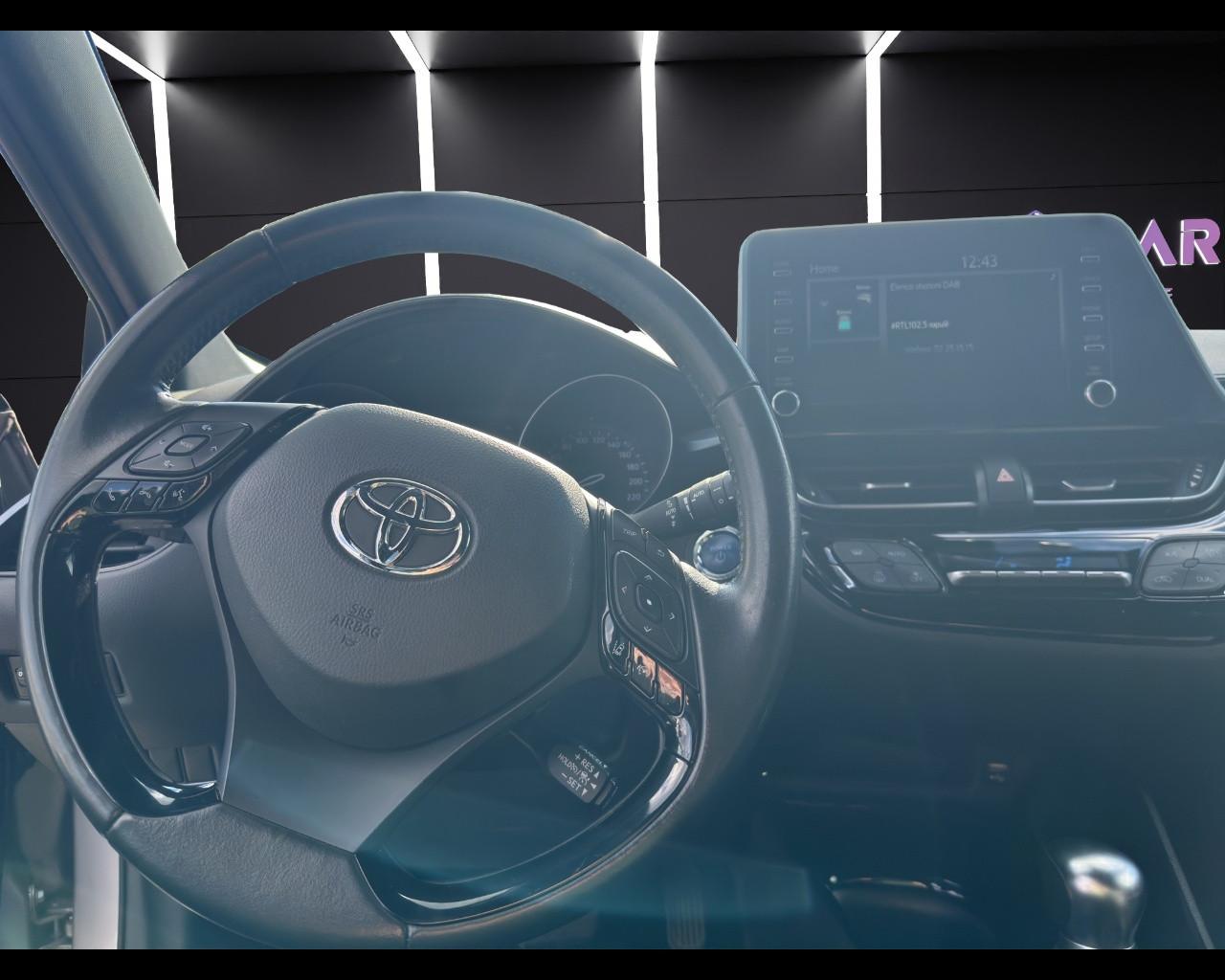 TOYOTA C-HR (2016-2023) - C-HR 1.8 Hybrid E-CVT Trend