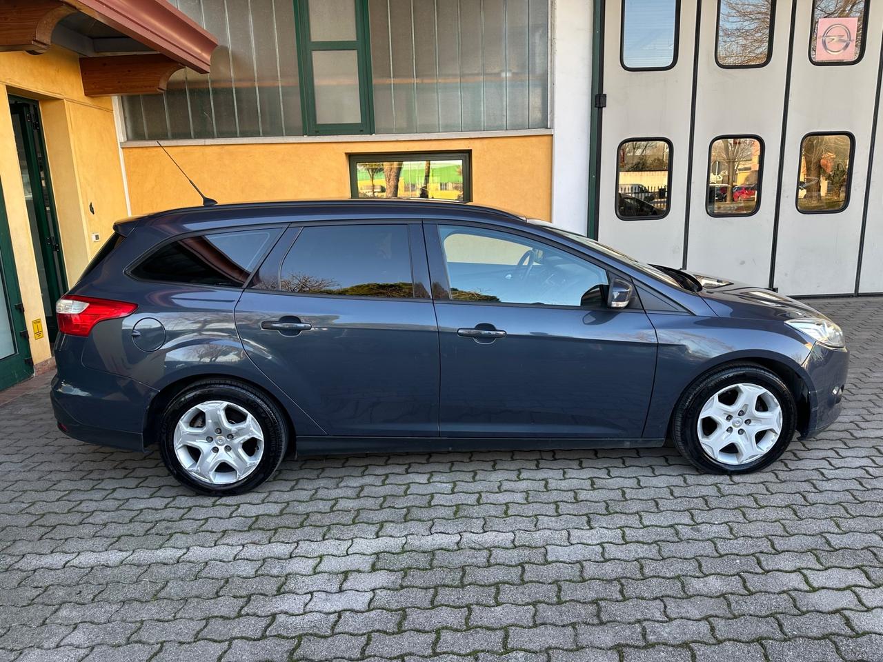 Ford Focus 1.6 TDCi 115 CV SW Titanium Neopatentati