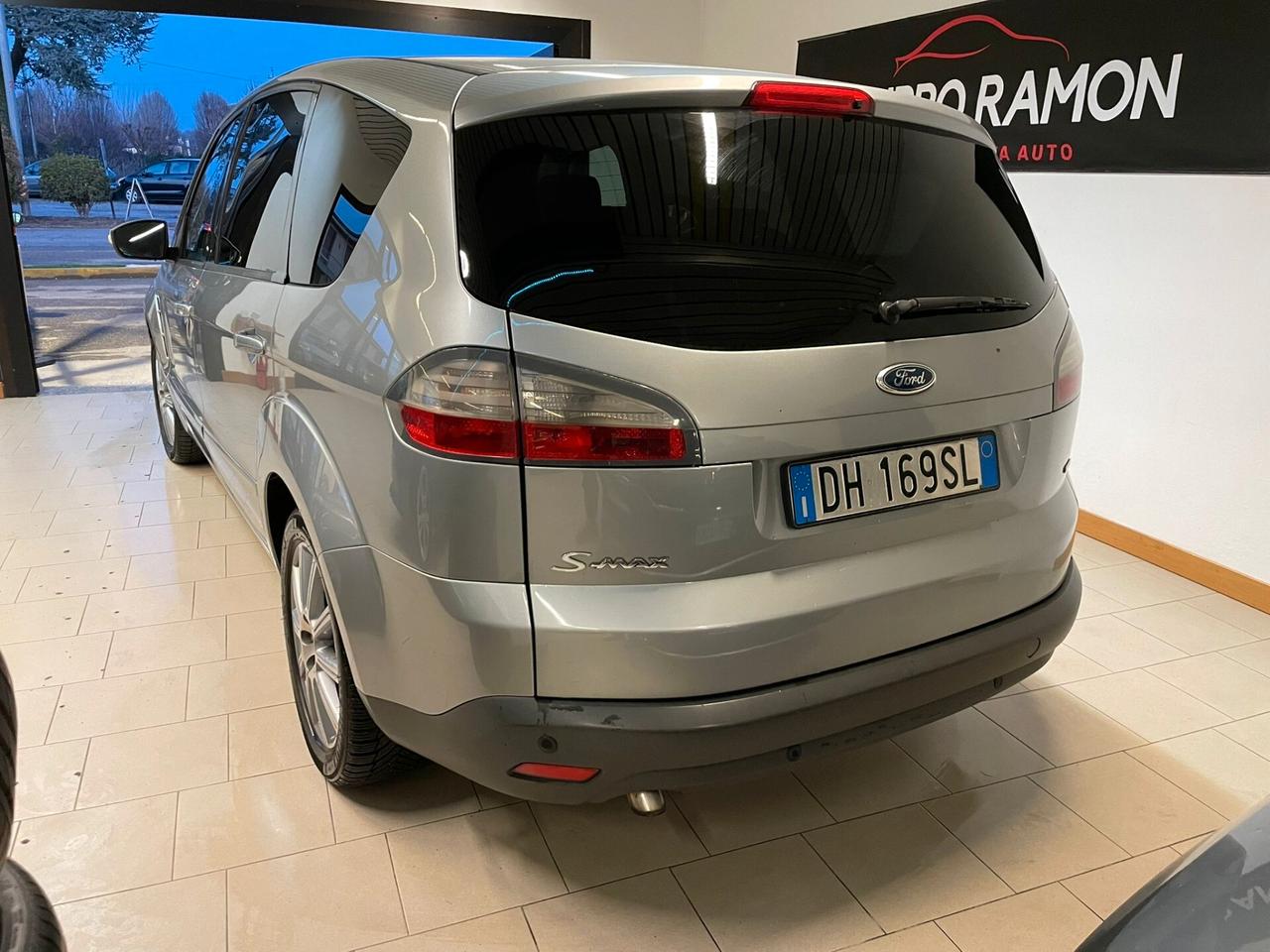 Ford S-Max 2.0 TDCi 140CV Titanium