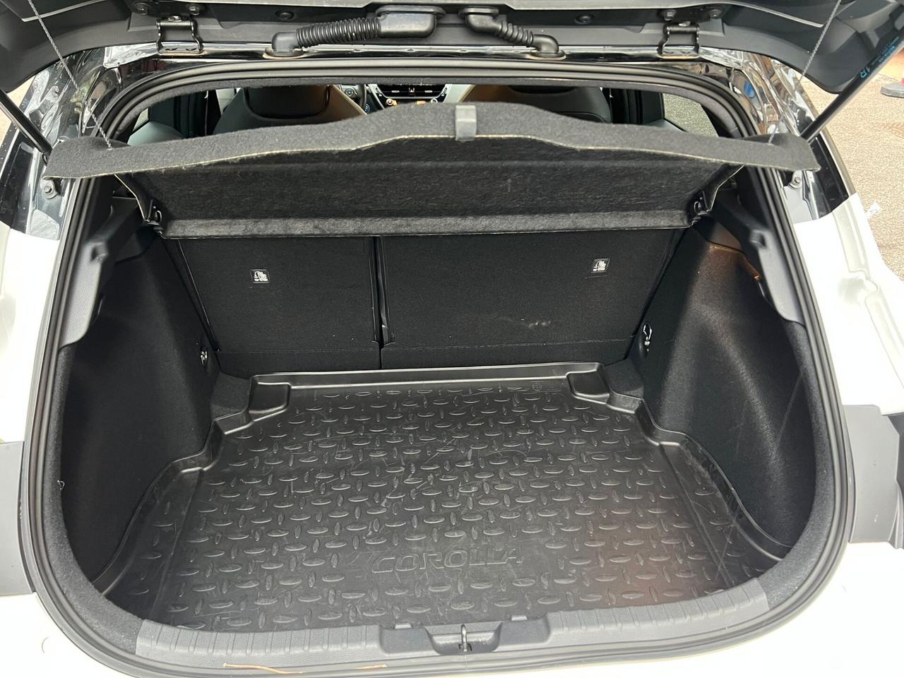 Toyota Corolla GR SPORT 1.8 Hybrid