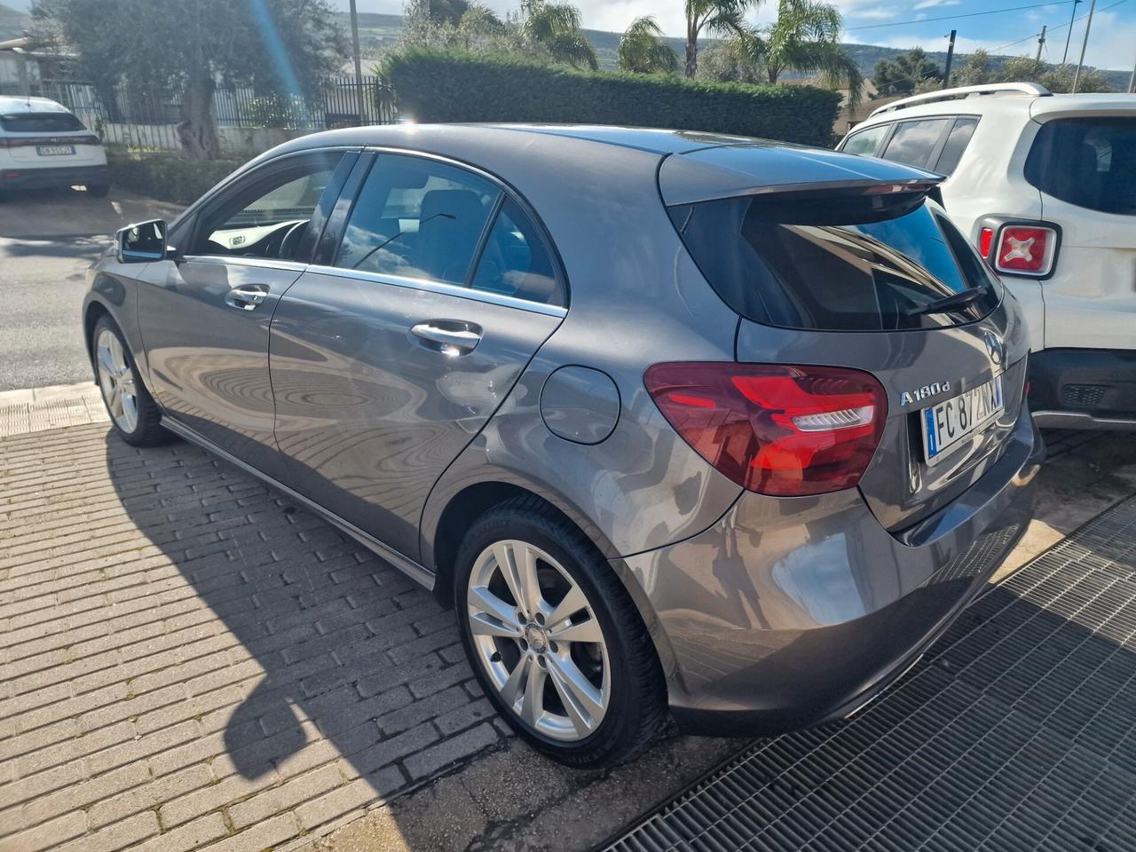 Mercedes-benz A 180 d Premium