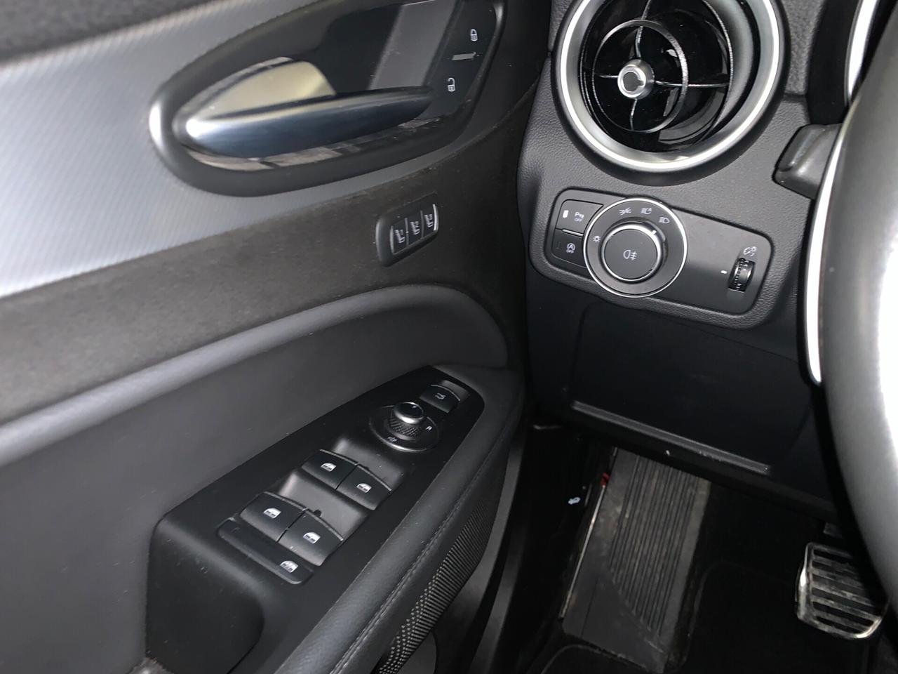 ALFA ROMEO STELVIO 2.2 TURBODIESEL 210 CV Q4 VELOCE