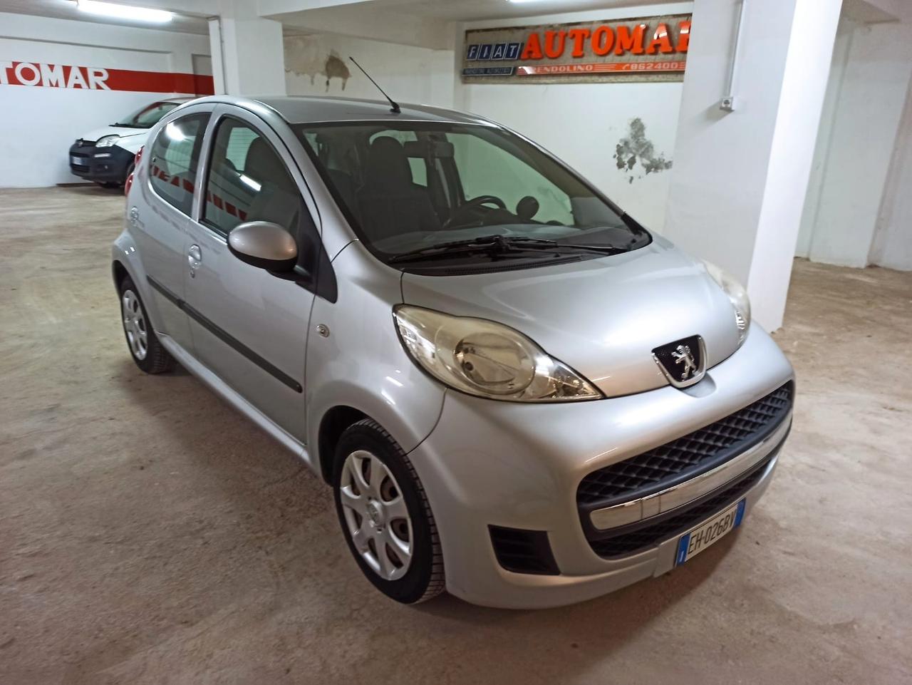 Peugeot 107 1.0 68CV 5p. Plaisir