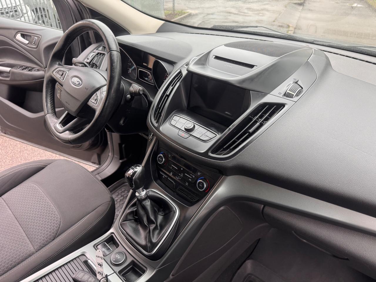 Ford Kuga 1.5 TDCI 120 CV 2WD ST-Line garanzia 12 m