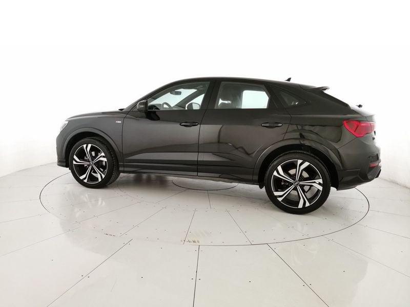 Audi Q3 Sportback 35 2.0 tdi S line edition s-tronic