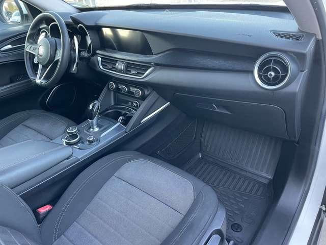 Alfa Romeo Stelvio Stelvio 2.2 t Sport Tech Q4 190cv auto