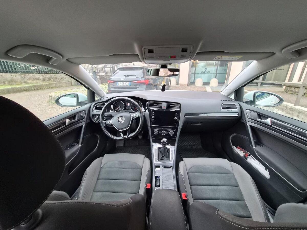 Volkswagen Golf 1.5 tgi Highline 130cv