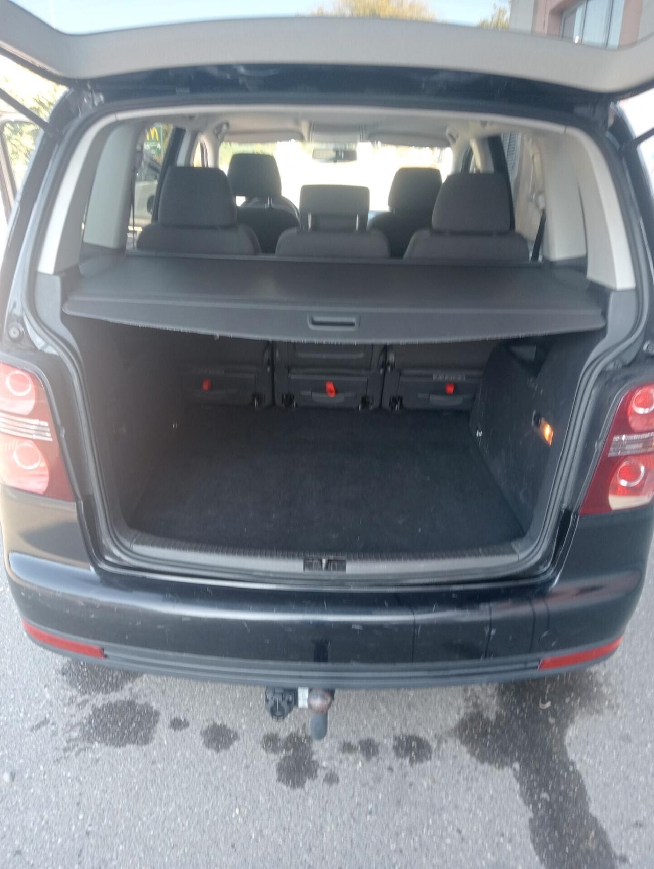 Volkswagen Touran 1.9 TDI 105CV 5 Posti DSG