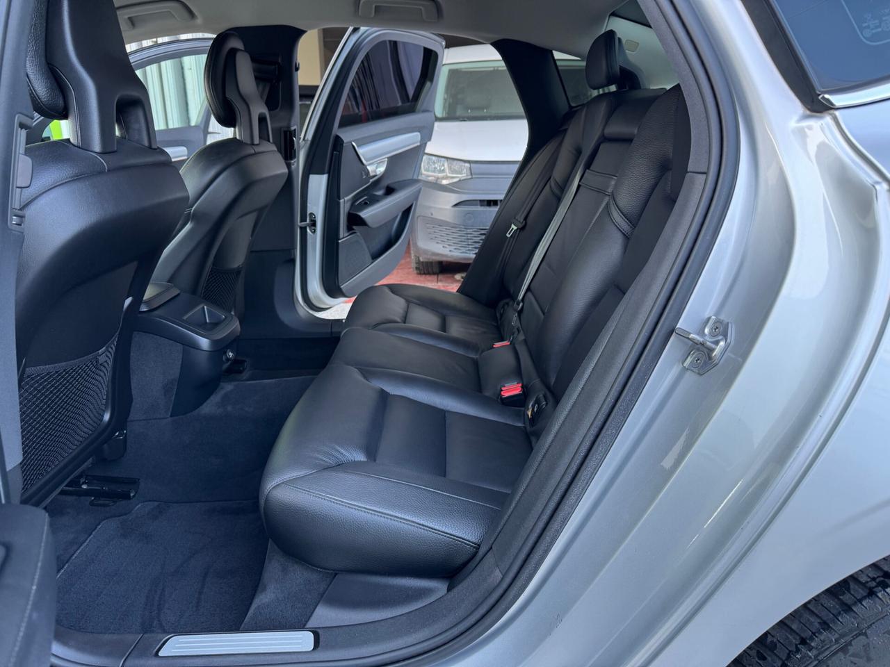 Volvo S90 2.0 d4 Business+ AUTO GARANZIA 24 MESI