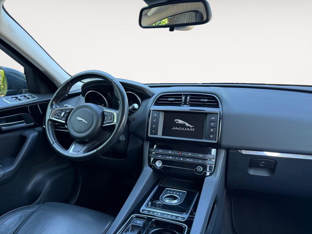 Jaguar F-Pace Prestige 180cv auto