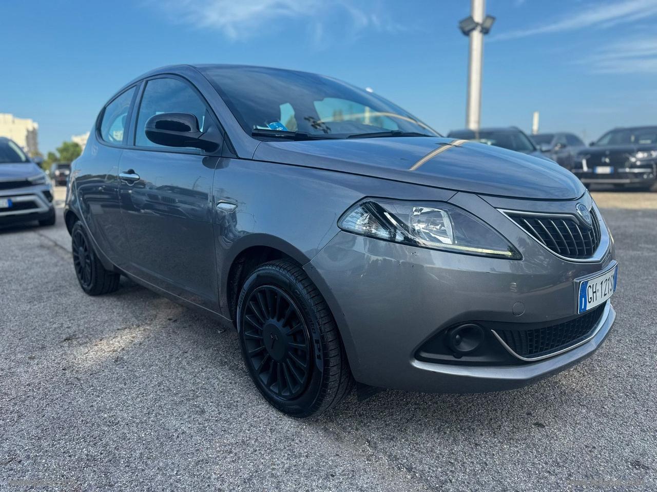 LANCIA Ypsilon 1.0 FireFly 5pS&S Hyb. Eco Silv.