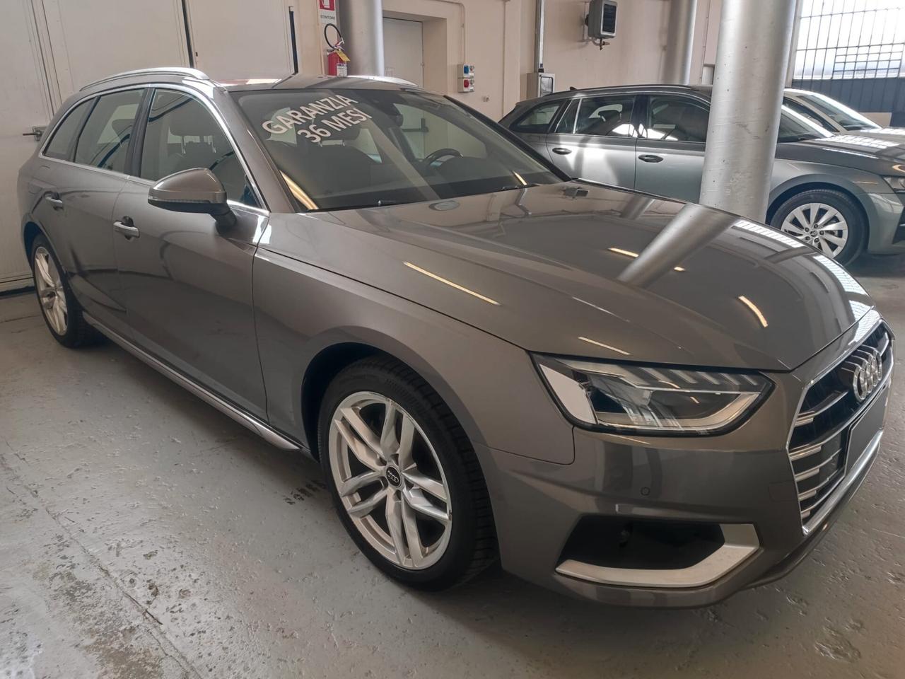 Audi A4 Avant 35 TDI/163 CV S tronic Business Sport