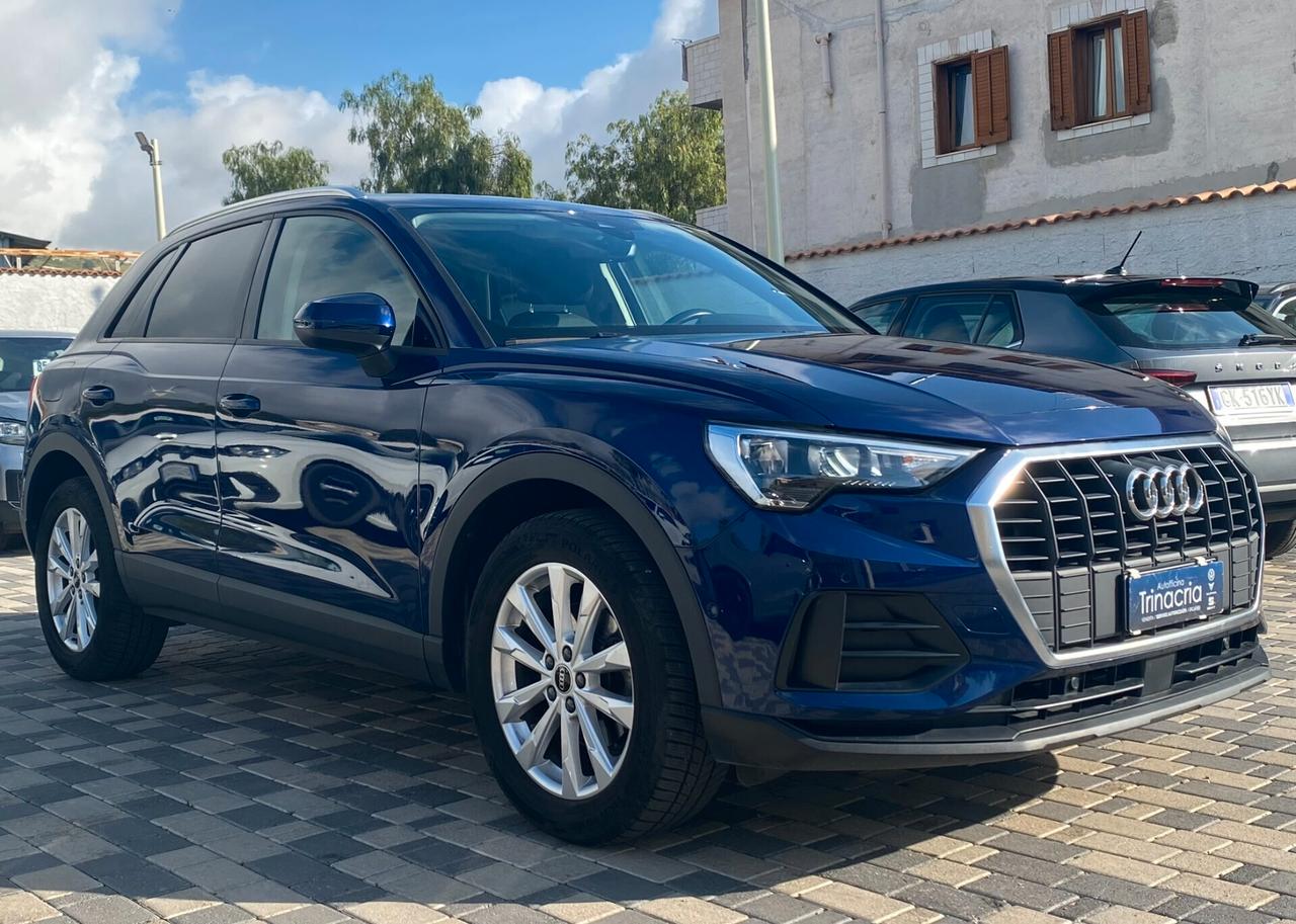 Audi Q3 Business 2.0 TDI 150CV S tronic 35