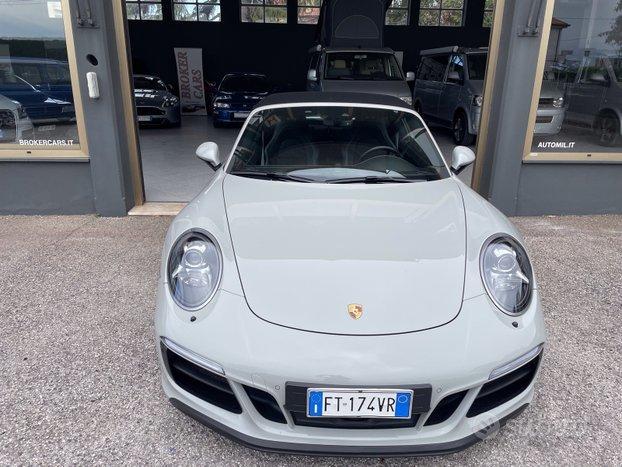 Porsche 911 Targa 3.0 4 GTS PDK - Grigio Modegrau