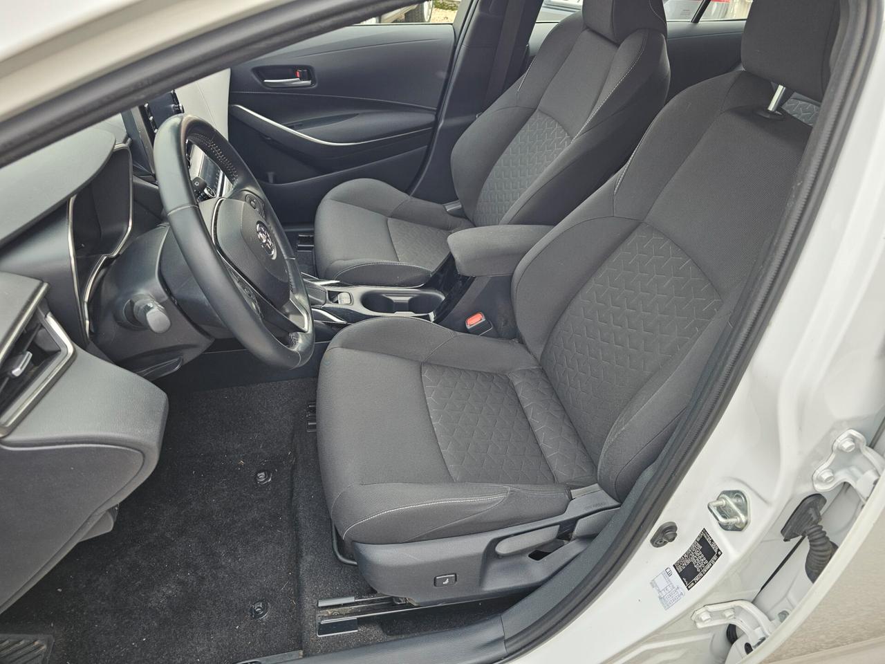 Toyota Corolla Touring Sports 1.8 Hybrid Business Tech