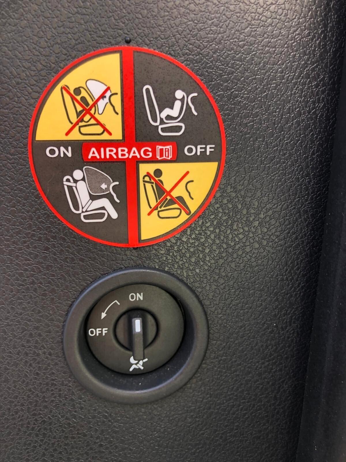 Dacia Sandero Stepway 0.9 TCe 90 CV NAVIGATORE/SENSORI PARCHEGGIO/TOUCHSCREEN GARANZIA 12 MESI RINNOVABILE FINO A 60 MESI!!!