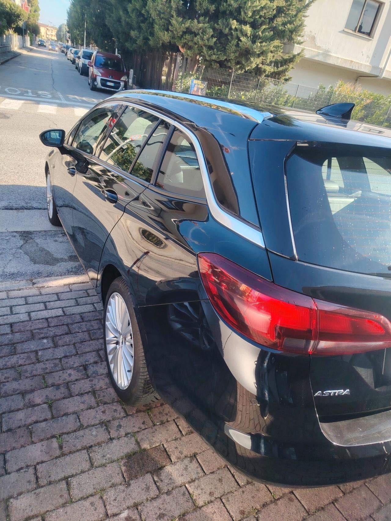 Opel Astra 1.6 CDTi 136CV Start&Stop Sports Tourer Innovation