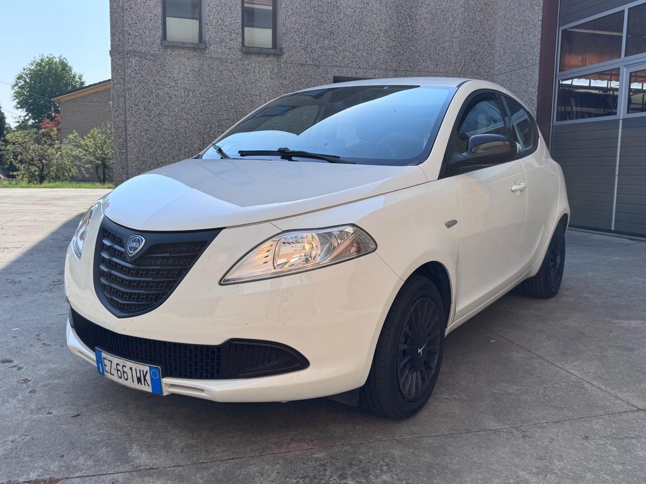 Lancia Ypsilon 1.2 69 CV 5 porte GPL Ecochic Gold