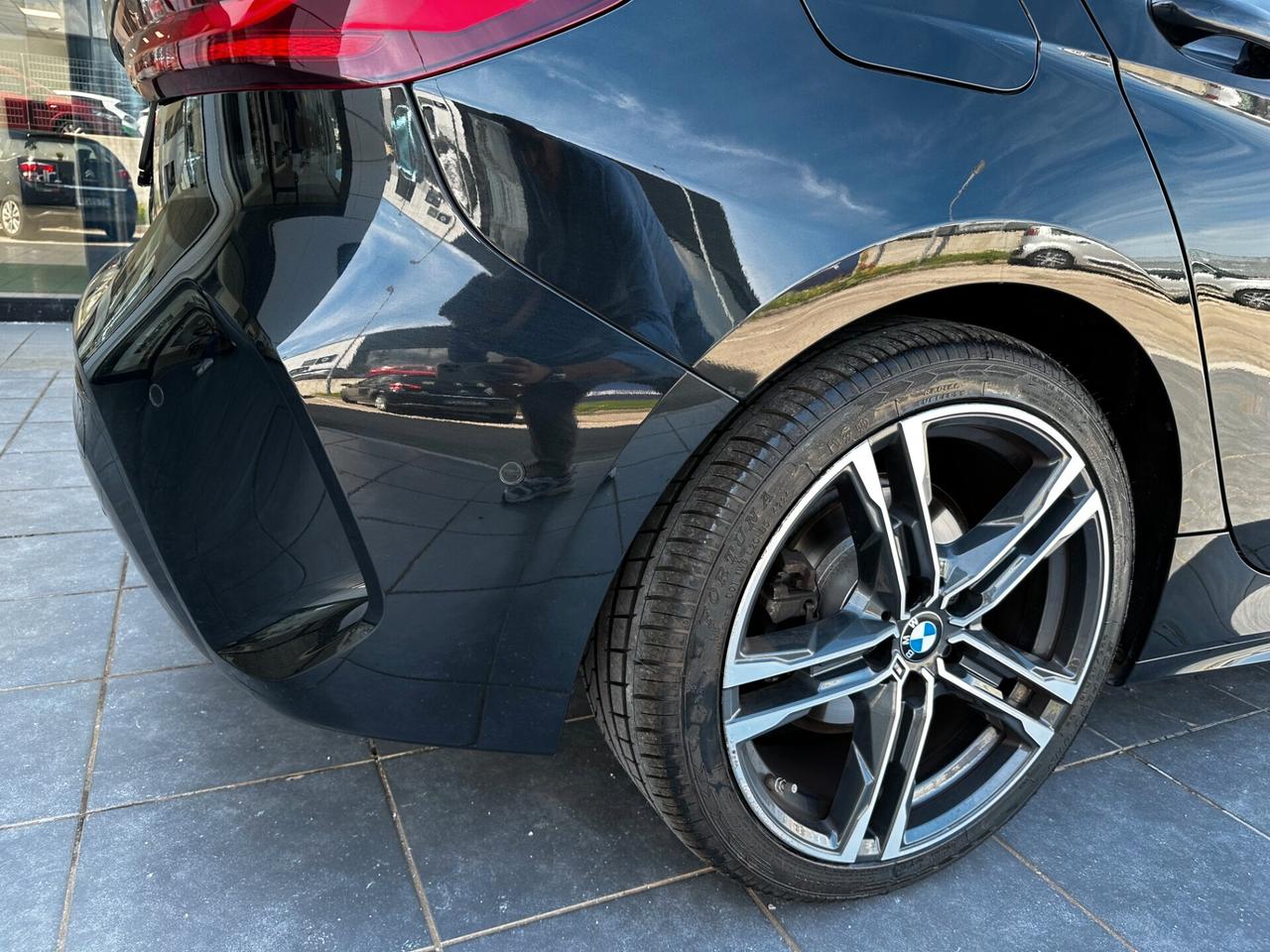 Bmw 118 118i 5p. Msport