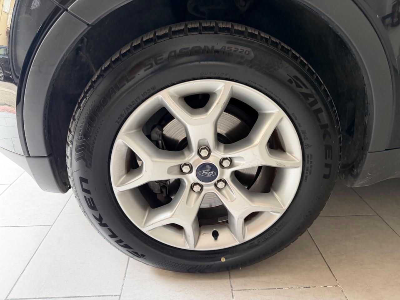 Ford Kuga 2.0 TDCI 140 CV 2WD Titanium