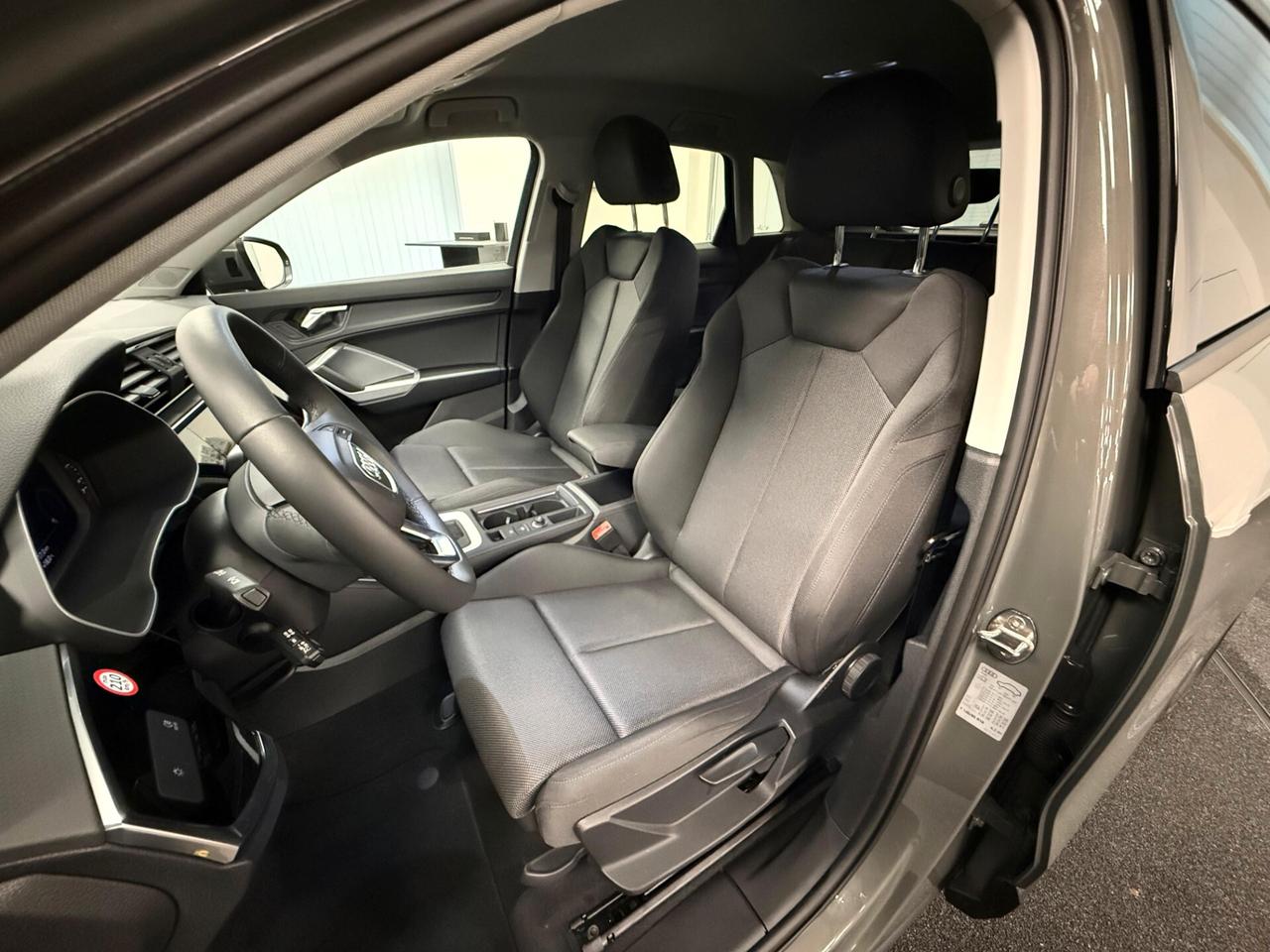 Audi Q3 35 TFSI Business Advanced