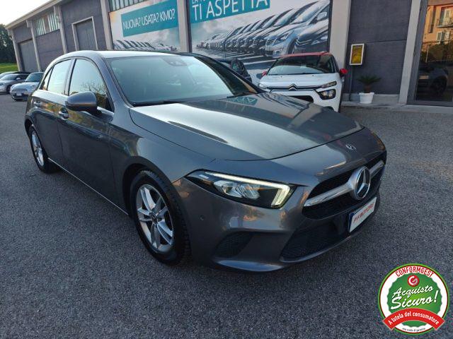 MERCEDES-BENZ A 180 d Automatic Premium
