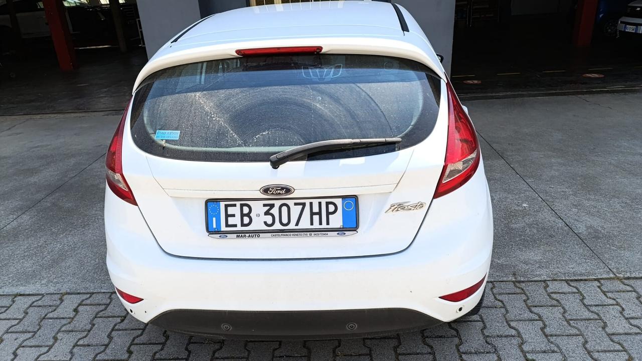 Ford Fiesta 1.4 5 porte Bz.- GPL 92CV