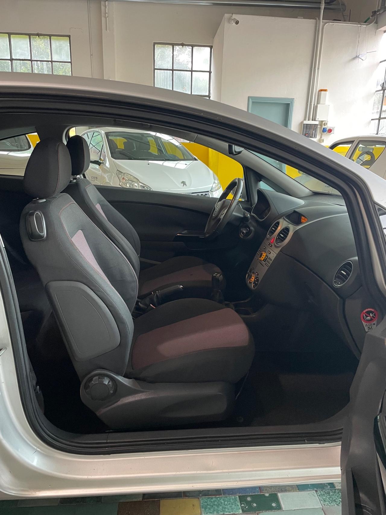 Opel Corsa 1.2 3 porte Sport SOLO 120 MILA KM