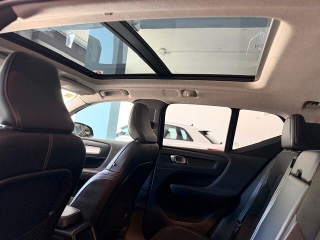 VOLVO XC40 T3 GEARTRONIC BUSINESS PLUS
