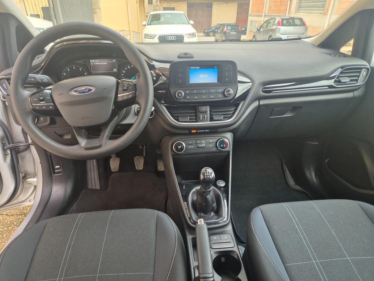 NEW FORD FIESTA ANNO 2018 SOLI KM 90000 CERTIFICATI