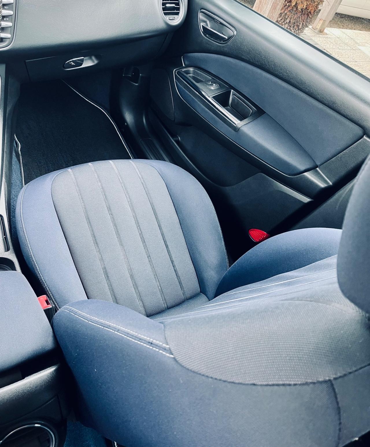 Lancia Delta 1.6 MJT DPF 105 CV Gold