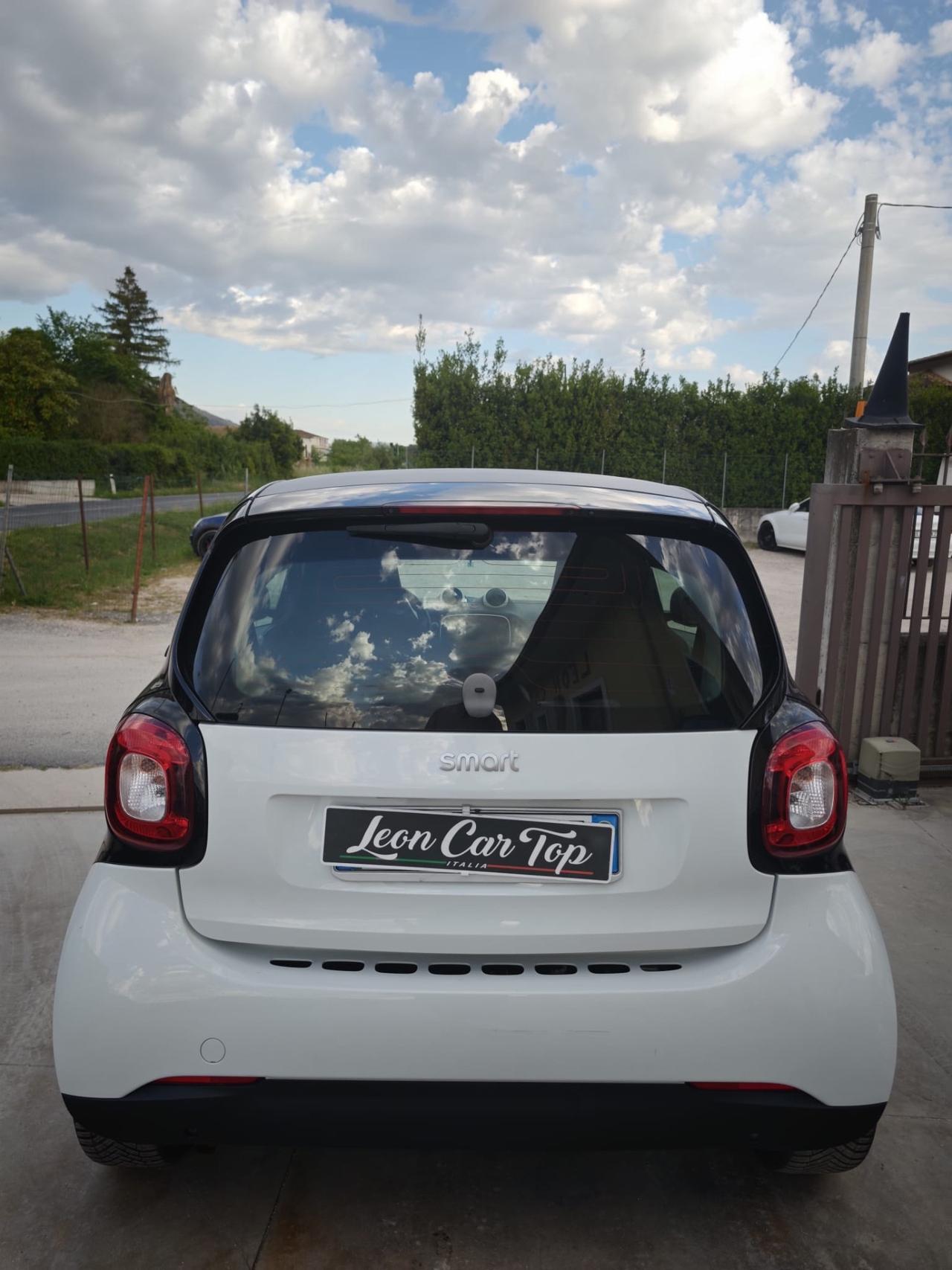 Smart ForTwo 70 1.0 twinamic Youngster garantita 12 mesi