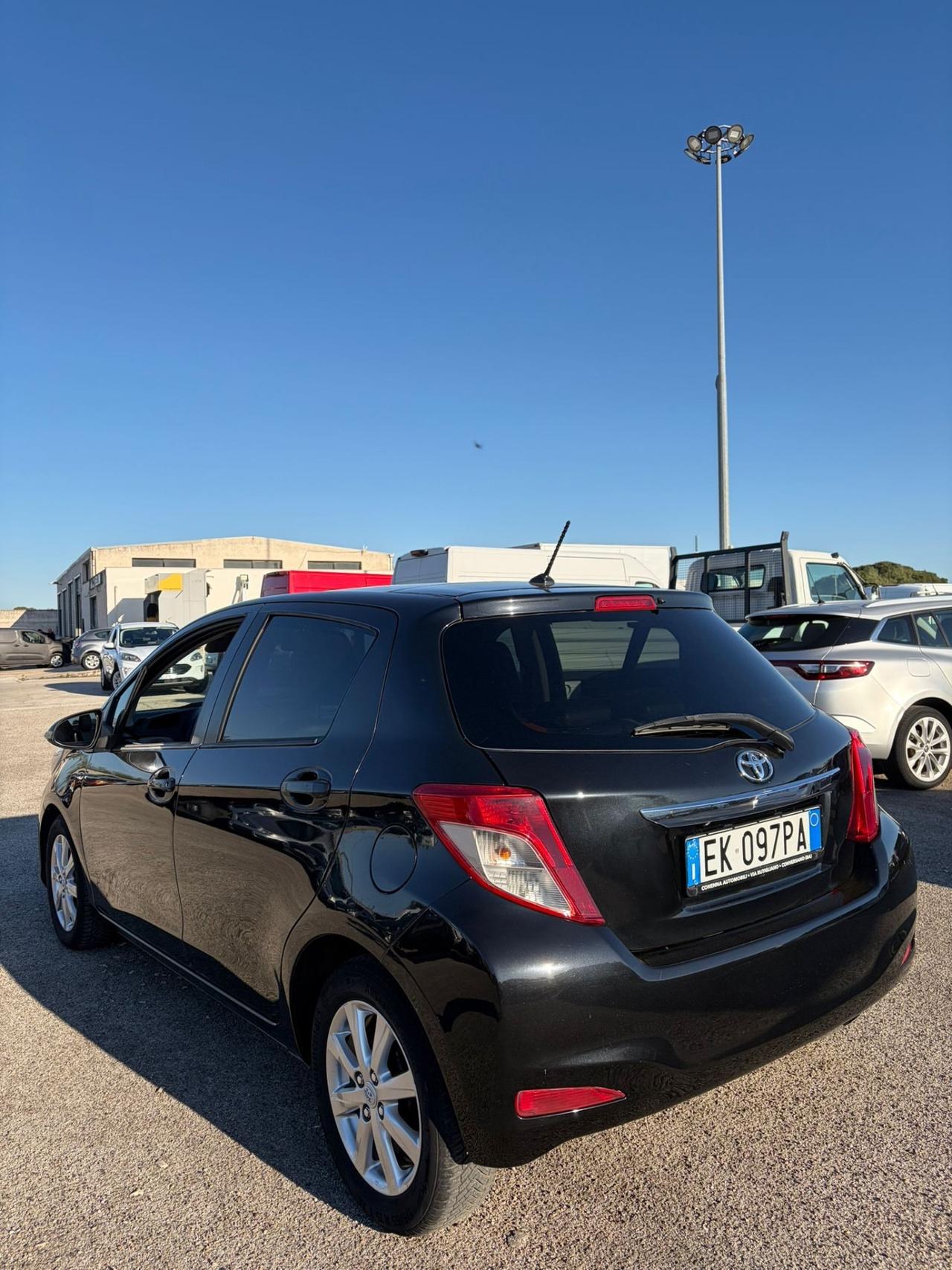 Toyota Yaris 1.4 D-4D 5 porte Lounge M-MT
