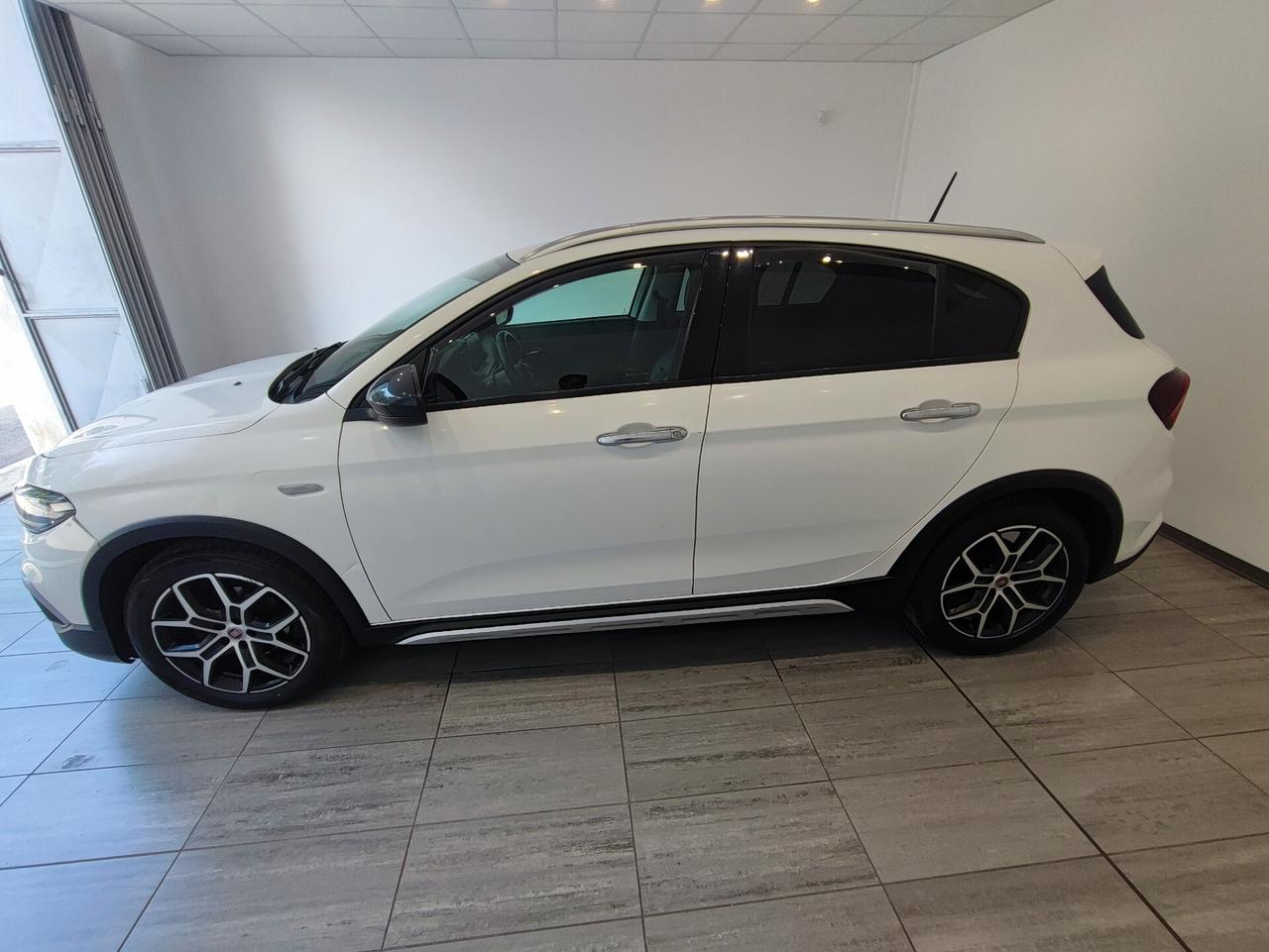 Fiat Tipo 1.3 Mjt S&S 5 porte CROSS