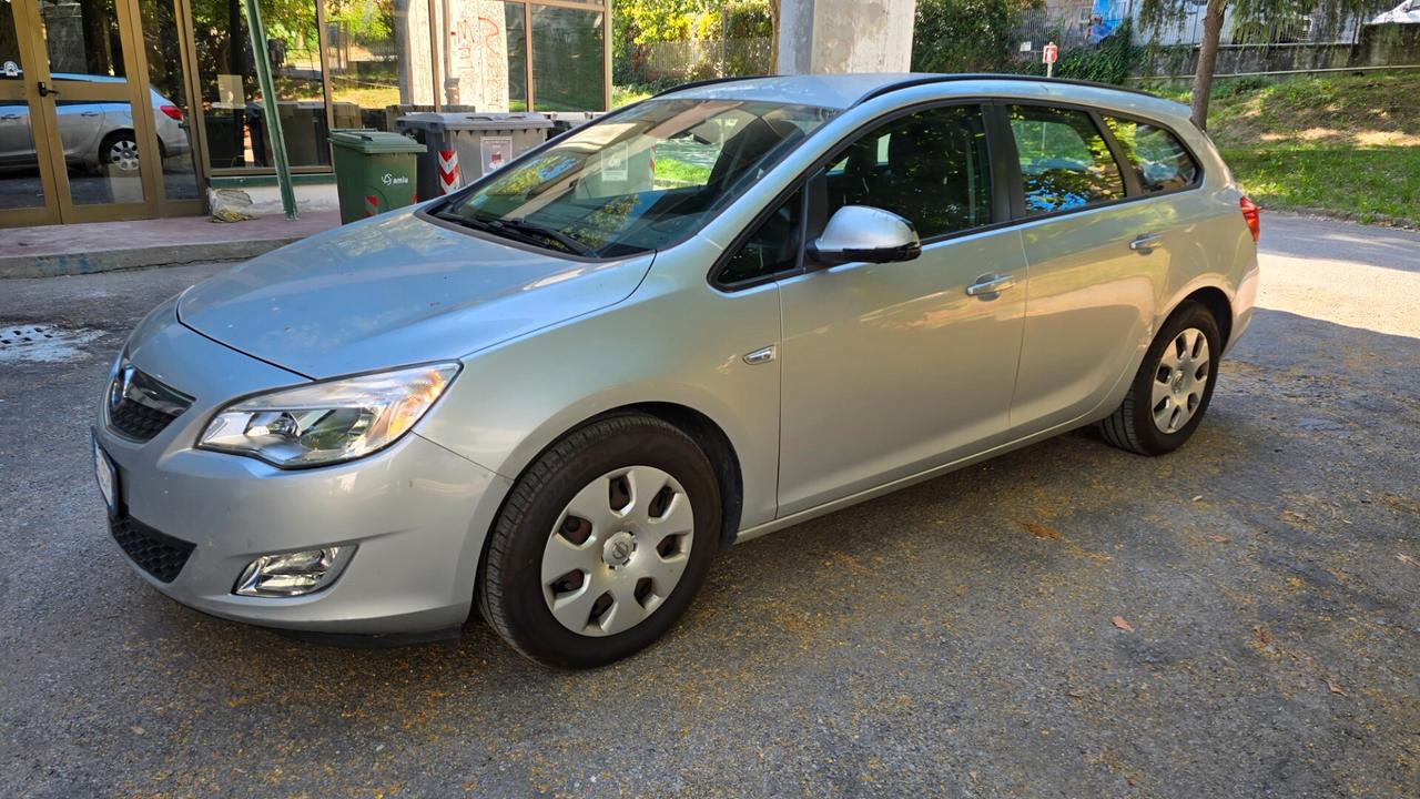 Opel Astra 1.7 CDTI 125CV Sports Tourer Cosmo
