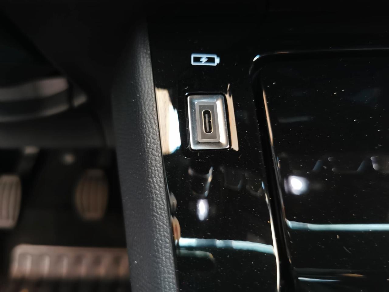 Peugeot 2008 PureTech 100 S&S Allure