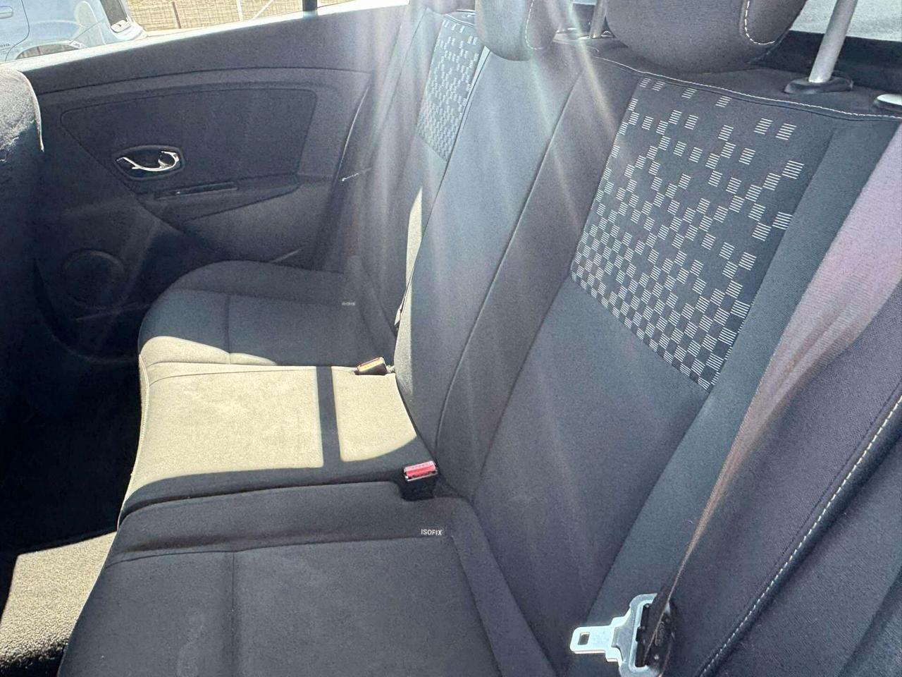 Renault Mégane 1.5 dCi 110CV SW Live-2013