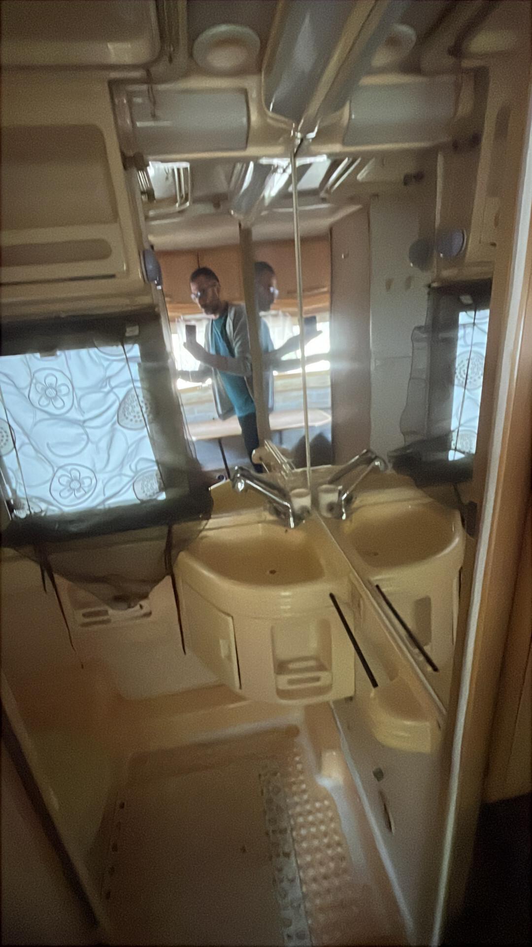 CAMPER MANSARDATO FIAT DUCATO - ADRIA - OMOLOGATO 6 POSTI - 2.5D - 1989