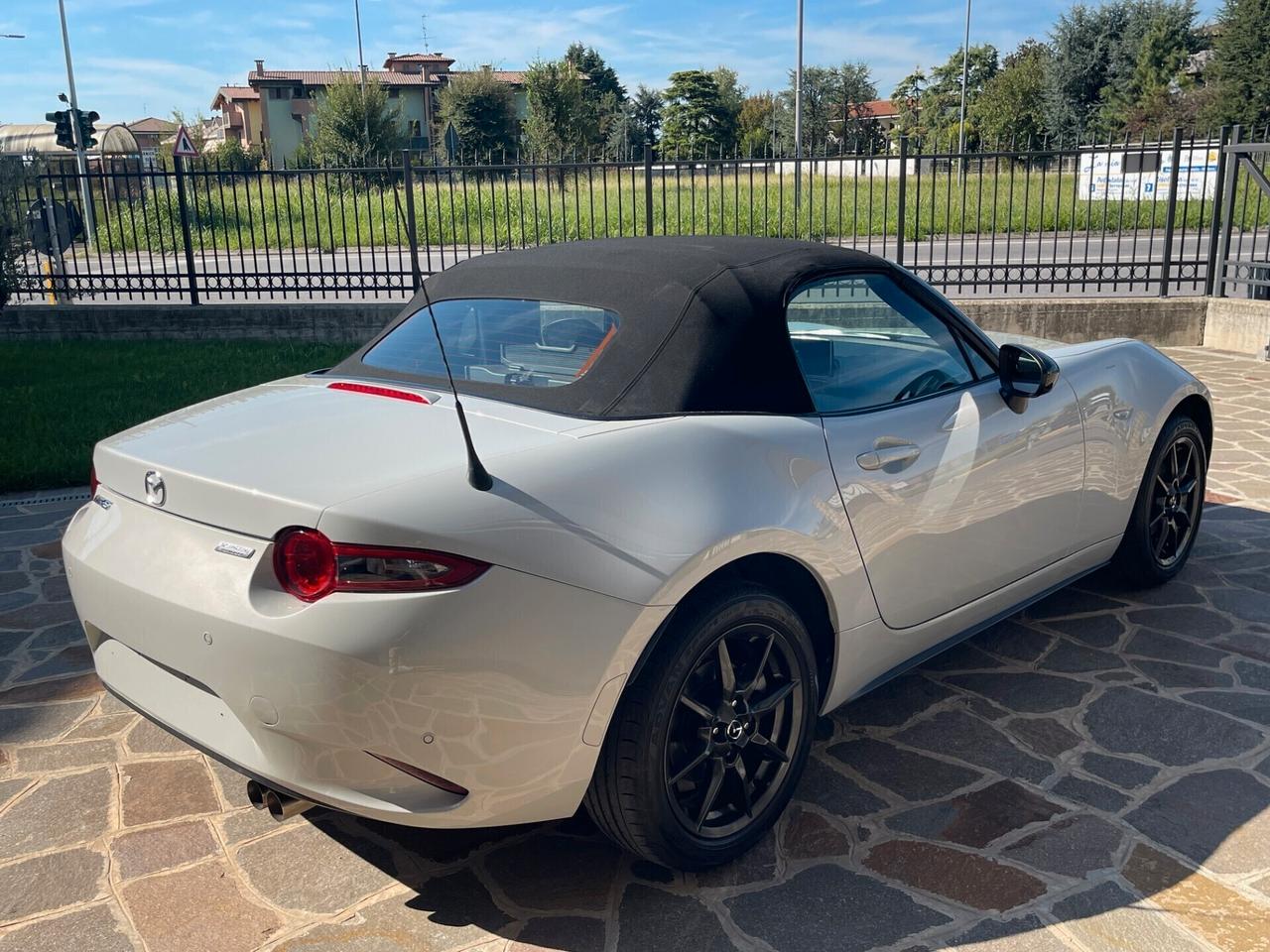 Mazda MX-5 1.5 SPORT-LINE
