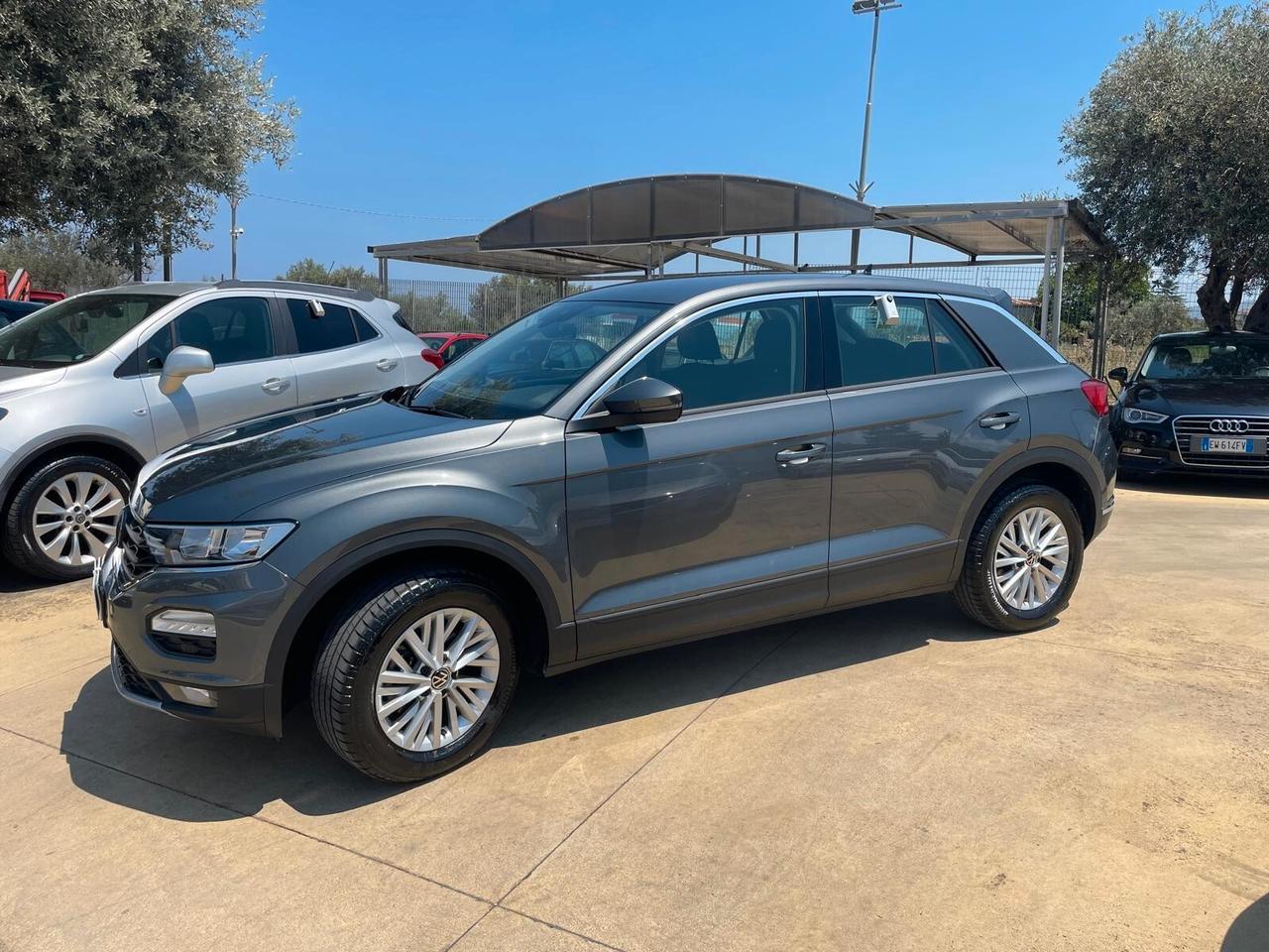 Volkswagen T-Roc 1.5 TSI ACT DSG Business BlueMotion Technology