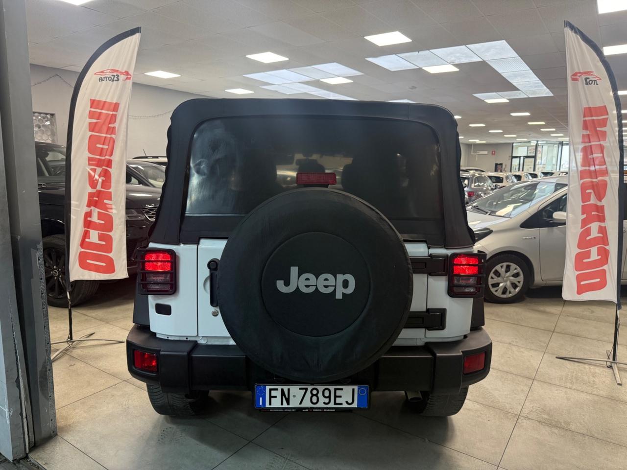 Jeep Wrangler 2.8 CRD DPF Rubicon Auto Soft Top Lungo