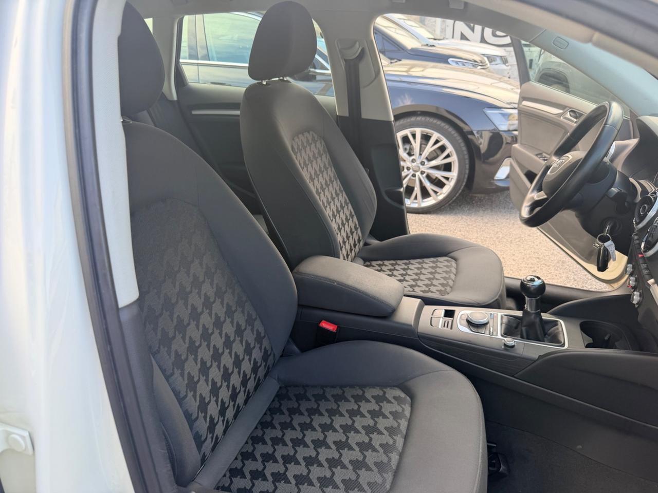 Audi A3 1.6 TDI 110 Cv Navi