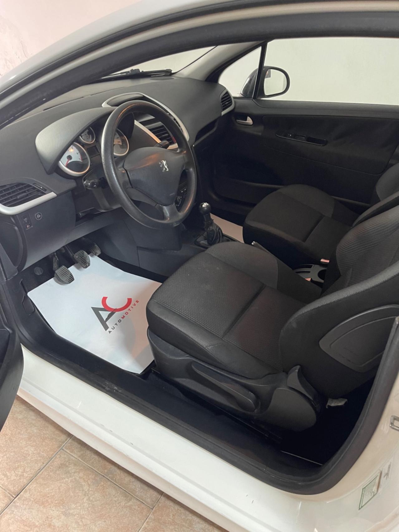 Peugeot 207 1.4 8V 75CV 3p. Energie Sport ECO GPL