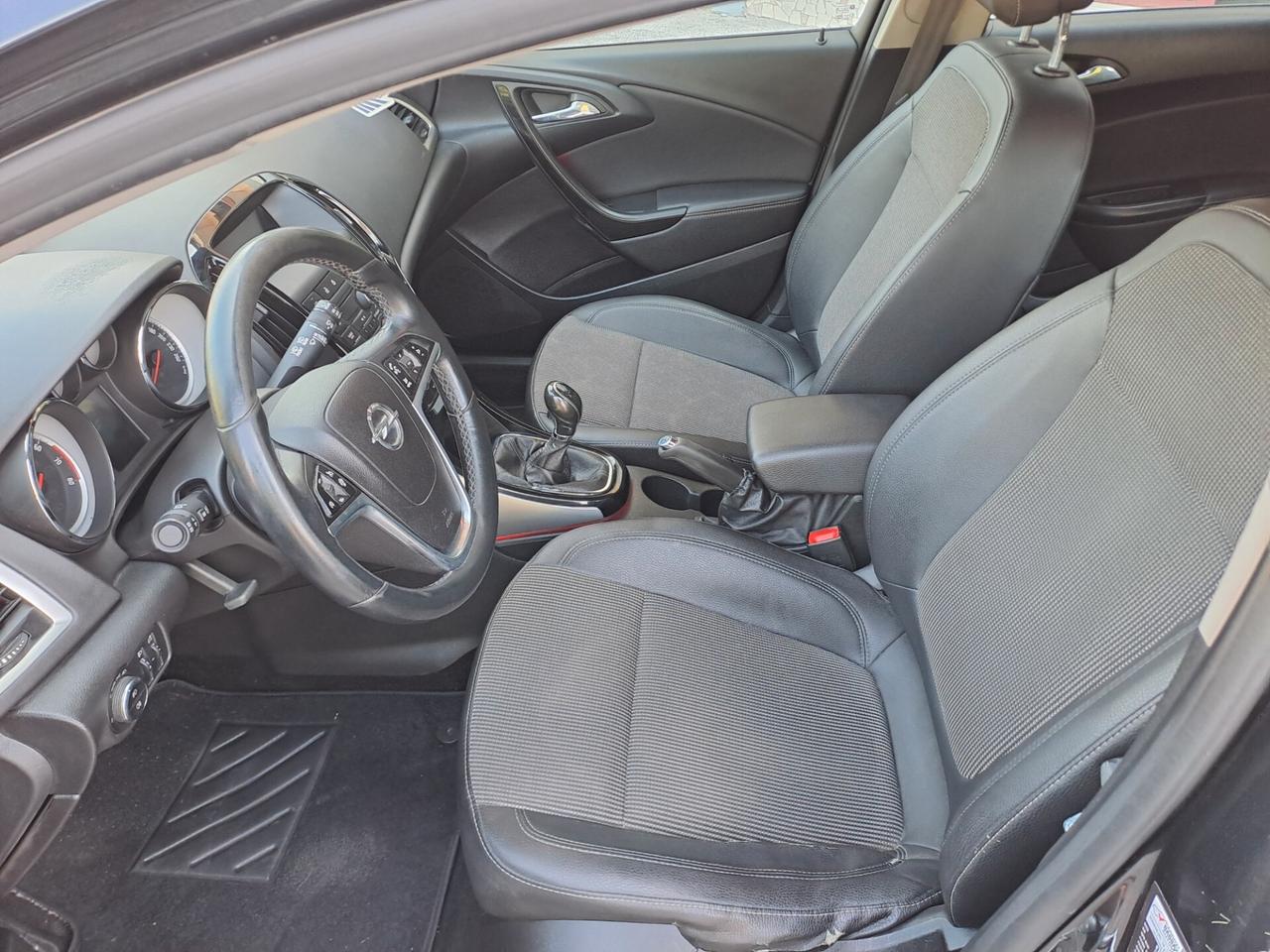 Opel Astra 1.4 Turbo 140CV Sports Tourer GPL Tech Cosmo