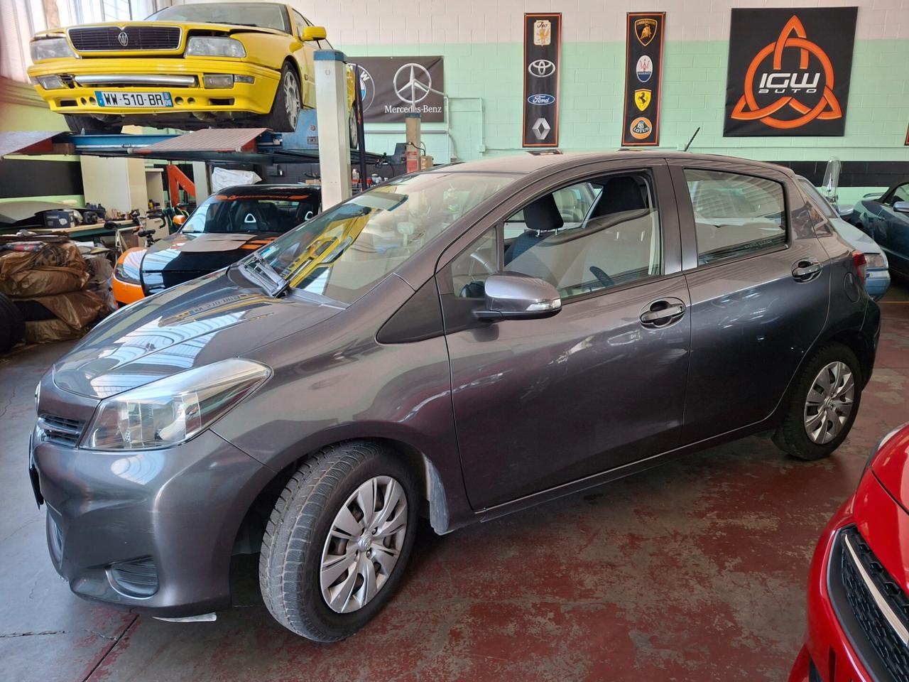 Toyota Yaris 1.0 5 porte Lounge