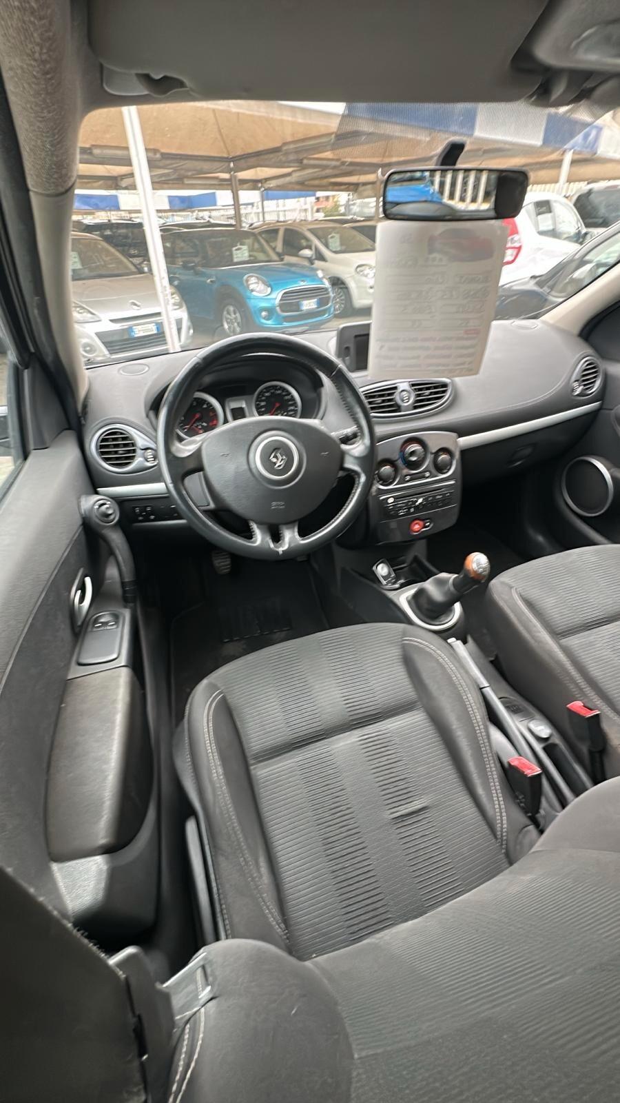 RENAULT CLIO 1,5 DIESEL