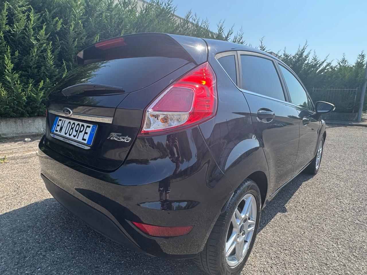 Ford Fiesta 1.5 TDCi 75CV 5 porte Titanium