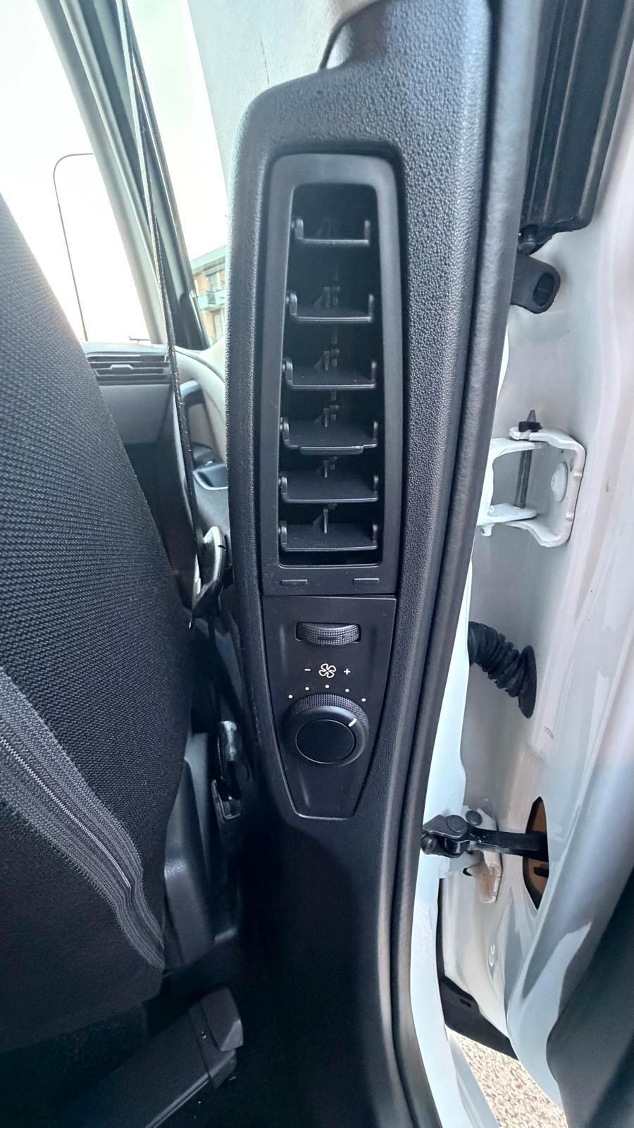 Citroen Grand C4 SpaceTourer BlueHDi 130 S&S Shine Pack